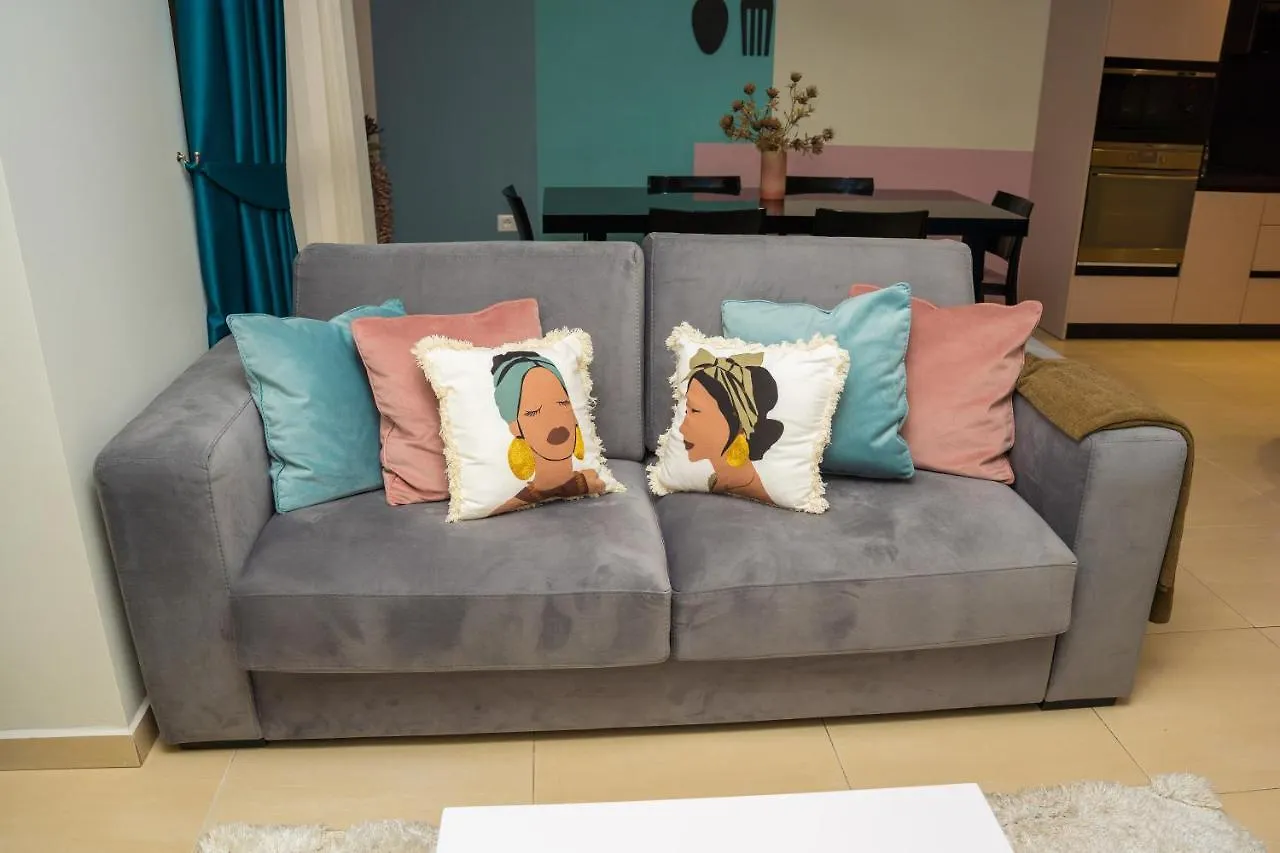New Bazaar Stylish Apartment In Tirana'S Heart Arnavutluk