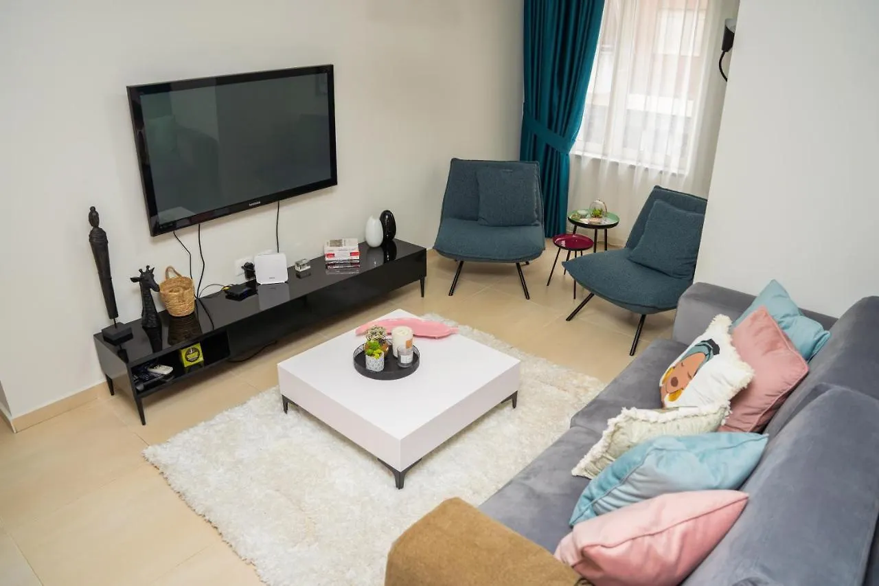 New Bazaar Stylish Apartment In Tirana'S Heart Arnavutluk